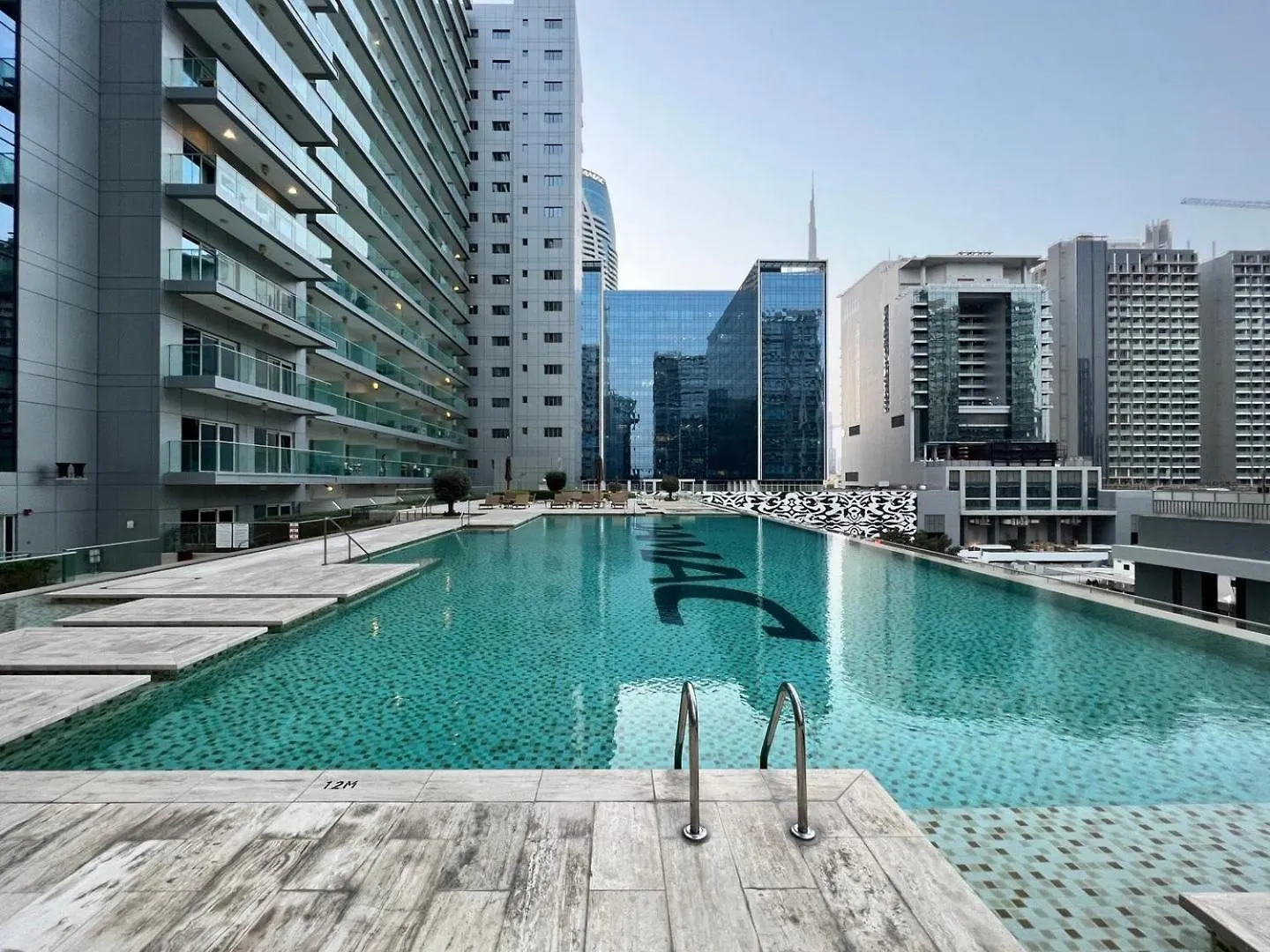 Apartamento Guestready - Luxurious Studio In Business Bay Dubái